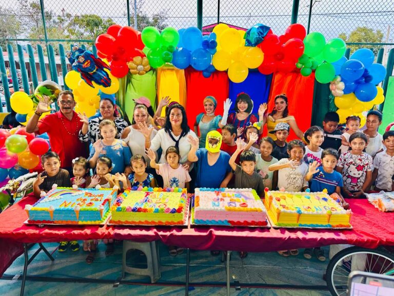 Donde hay un niño feliz, existe un pueblo con esperanza: Abelina López Rodríguez