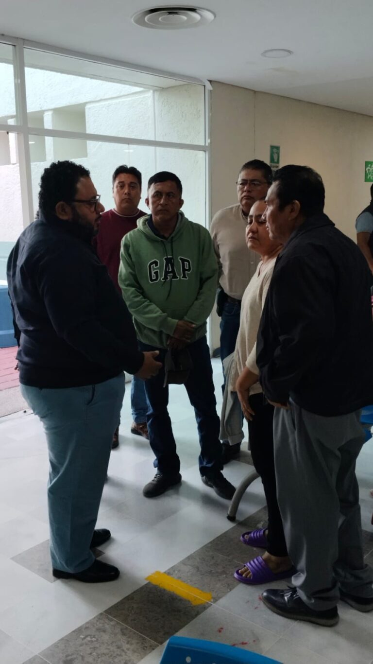 Brinda Gobierno del estado atención inmediata al alcalde de Metlatónoc y su esposa tras intento de asalto