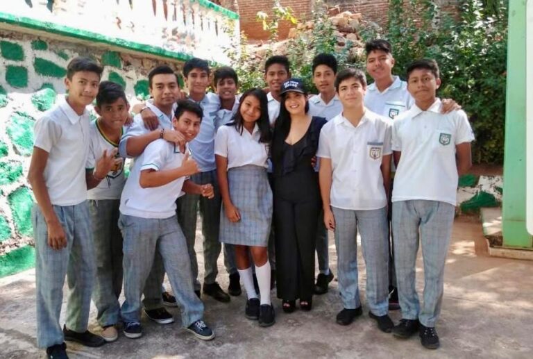 El Día del Estudiante nos convoca a garantizarles educación, empleo y entornos seguros a los jóvenes, considera Yoloczin Domínguez