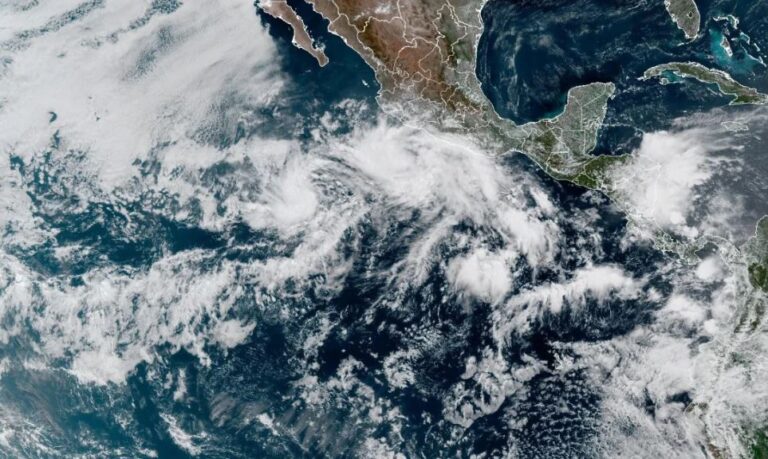 La tormenta tropical Barbara provoca fuertes lluvias a Jalisco, Colima, Michoacán y Guerrero
