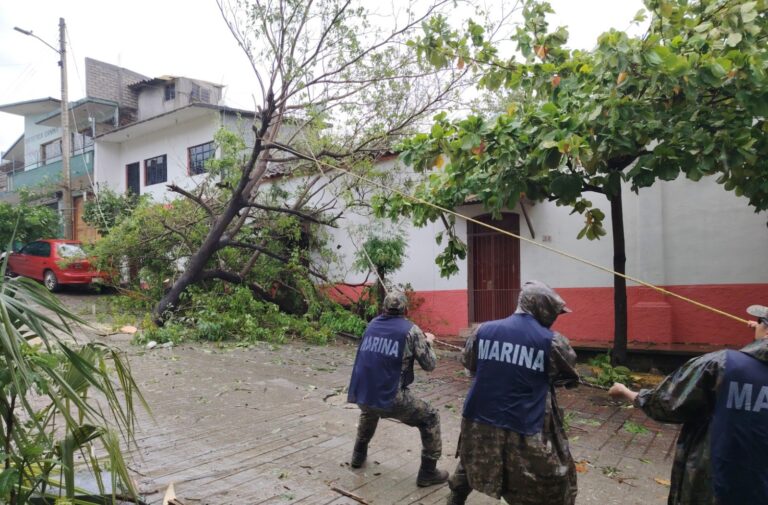 Marina informa acciones implementas en Pinotepa Nacional, Huatulco y Puerto Escondido Oaxaca, durante la Fase de Auxilio tras el paso del huracán “Erick”