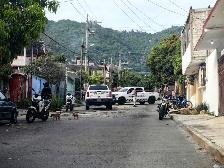 Autoridades localizan dos cuerpos humanos maniatados y con huellas de tortura en la colonia La Libertad
