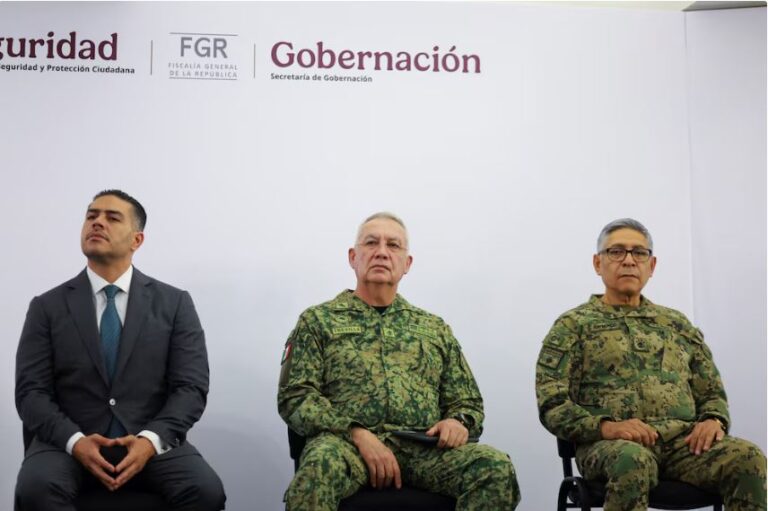 Defensa Nacional desmiente a Guacamaya Leaks; datos y filtraciones “No es información oficial” sobre Hernán Bermúdez