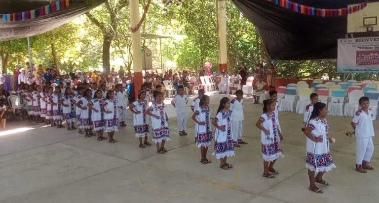 Cierre de Ciclo Escolar en la Escuela Primaria Intercultural Bilingüe Niños Héroes de Zacualpan 