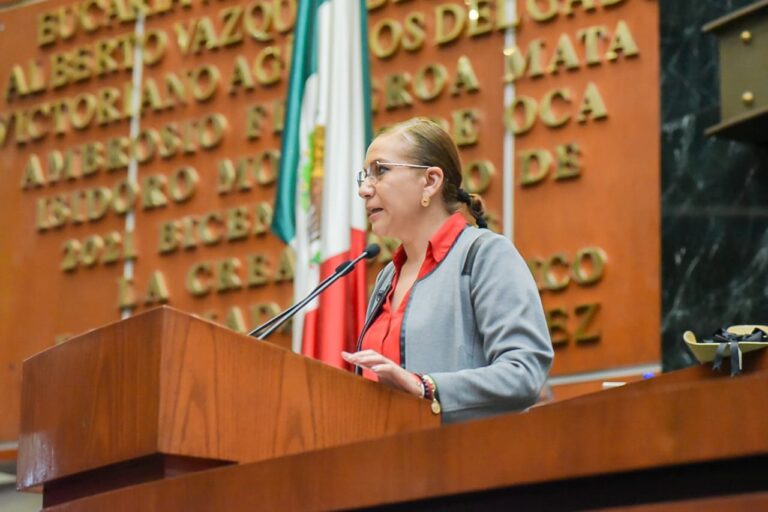 Analizan inscribir el nombre de Laureana Wright en Congreso de Guerrero para reconocer su legado feminista