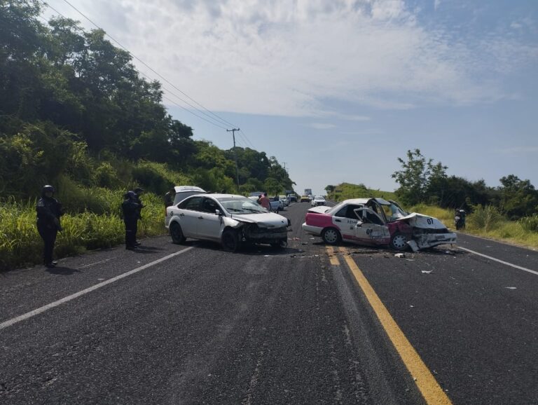 Seis lesionados deja choque en carretera federal Acapulco-Zihuatanejo