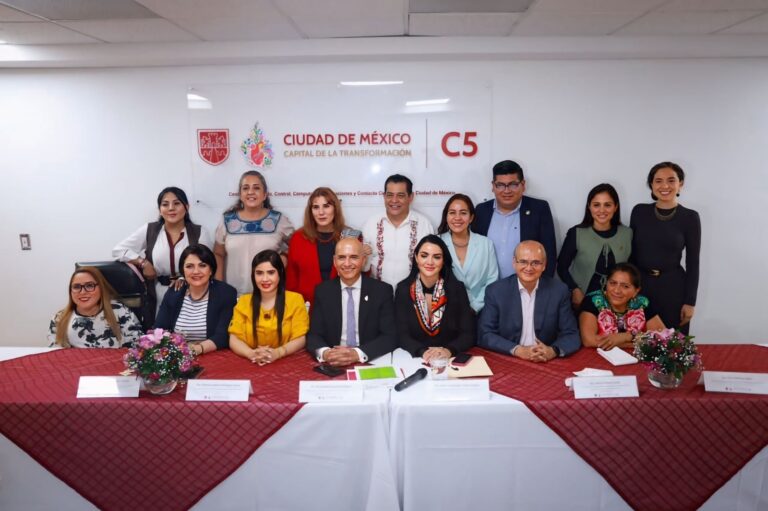 Yoloczin Domínguez visitó el C5 de la Ciudad de México que demuestra ser un modelo eficaz en la prevención de delitos