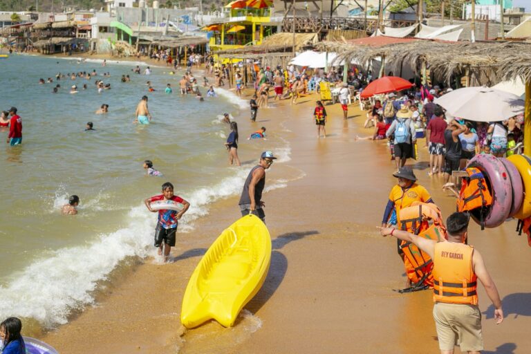 El Hogar del Sol brilla con más del 80% de ocupación; visitantes eligen Guerrero por su calidez y hospitalidad