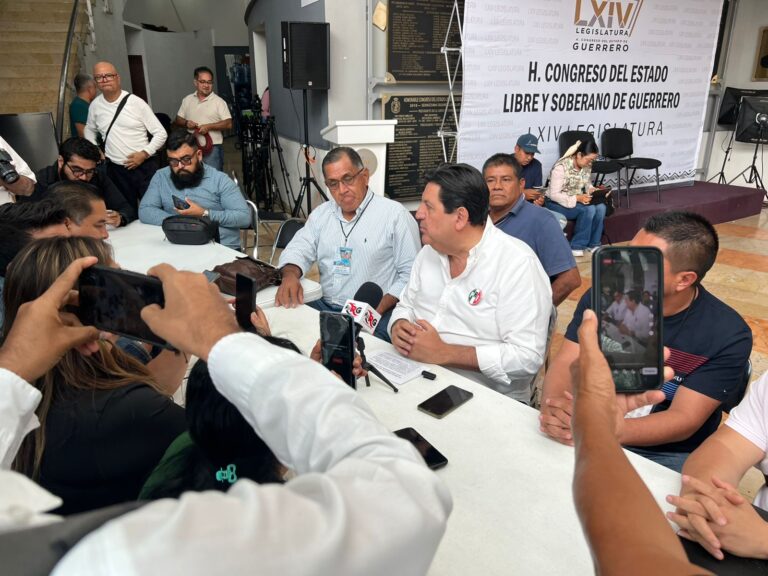 Una simulación la presunta consulta para la reforma electoral, acusa Bravo Abarca