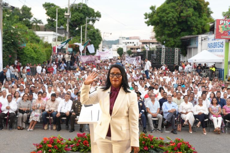 Rinde Abelina López Rodríguez cuentas claras y marca rumbo para Acapulco