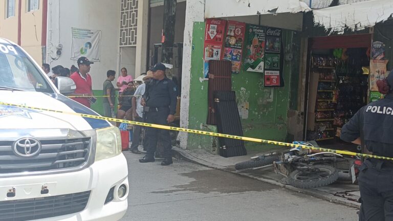 Atacan a balazos a un hombre en el centro de Atoyac de Álvarez