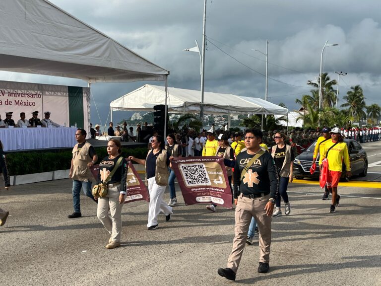 Arranca Desfile Civico Militar Conmemorativo al CCXV Aniversario de la Independencia