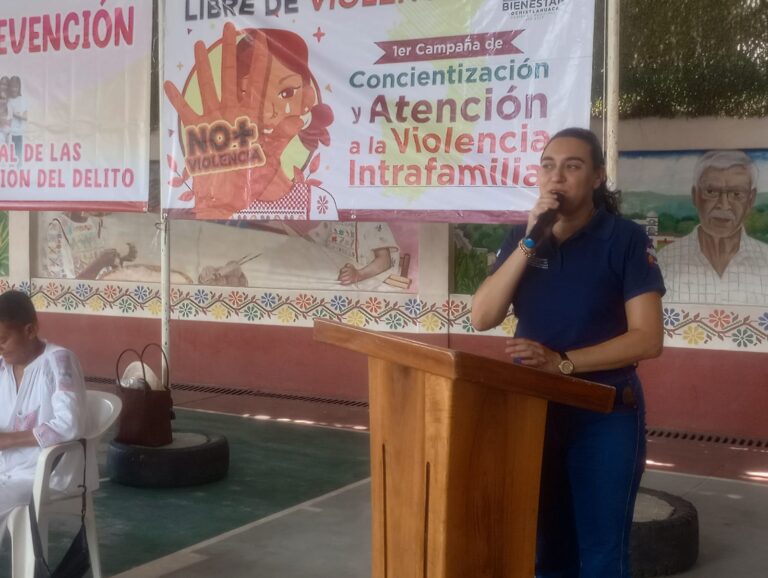 Jornada de Prevención del Delito en Xochistlahuaca: Un Compromiso con la Educación y la Seguridad