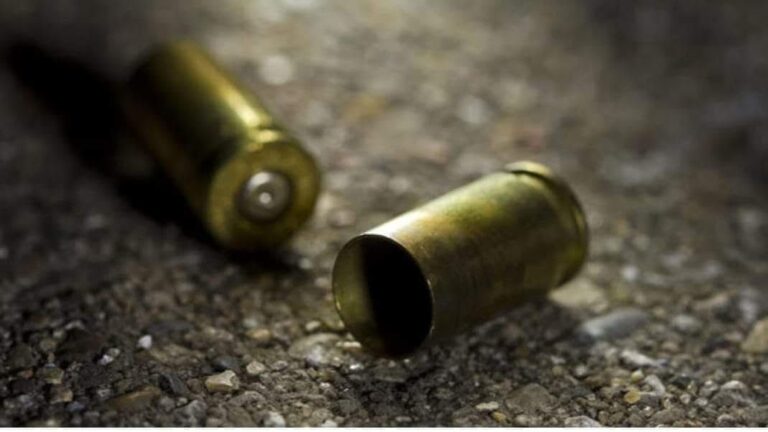 Arrojan cuerpo sin vida y embolsado en el fraccionamiento Fragata en Zihuatanejo 