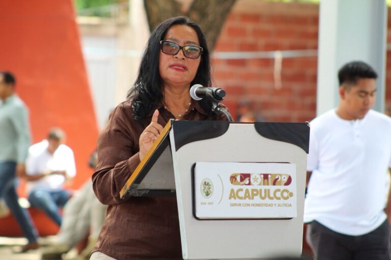 “La lectura no es un lujo, es un derecho que abre la mente”, afirma Abelina López