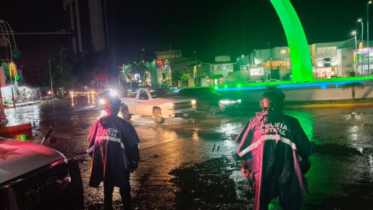 Por instrucción del Gobierno del Estado, Policía Estatal refuerza vigilancia en Acapulco tras lluvias
