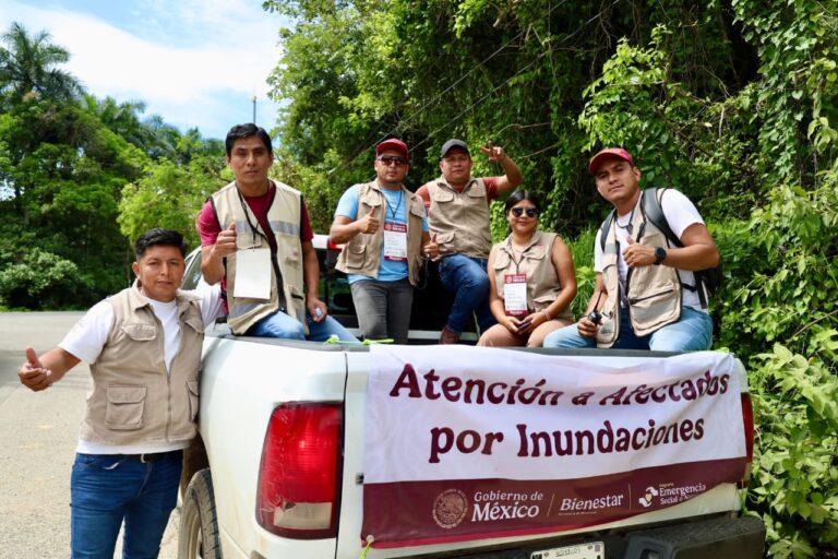 Bienestar participa en el levantamiento del censo de personas afectadas por las lluvias en Veracruz