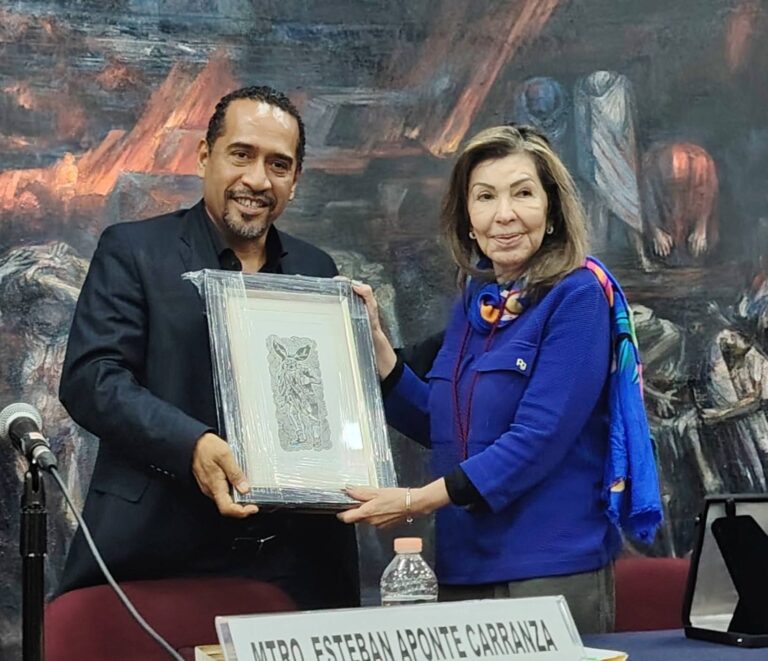 Asiste Audel Urbina Serrano a la entrega de la precea Flavio Galván por parte de la Barra de abogados electorales de México A.C.