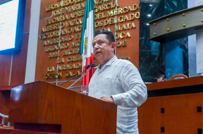 Pide diputado al INAH el rescate de patrimonio histórico de Ixcateopan