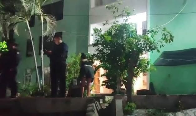 Cae joven mujer del tercer piso del Infonavit El Hujal, en #Zihuatanejo 