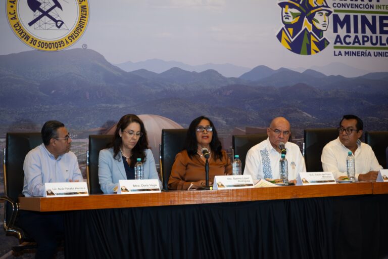 Anuncia Abelina López Rodríguez la 36ª Convención Internacional de Minería