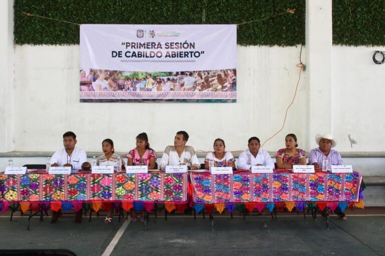 Comerciantes de Tacoachistlahuaca se levantan en contra del alcalde Emmanuel Cuavaz