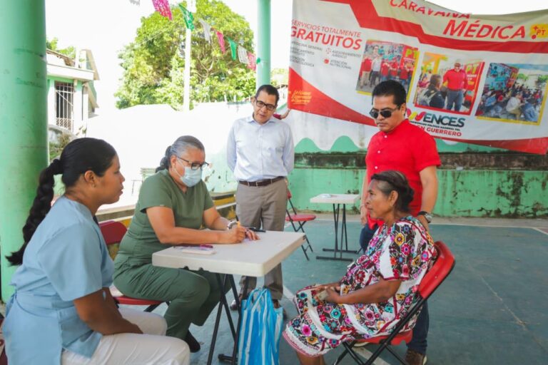 Caravana de Salud del PT beneficia a la comunidad indígena amuzga de Zacualpan