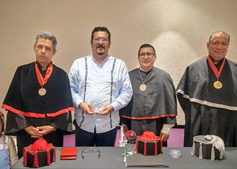 El Profesor Ometepequense Javier Martínez Juárez: Galardonado con la Presea SUMMA CUM LAUDE por la ONU, UNESCO y OIT