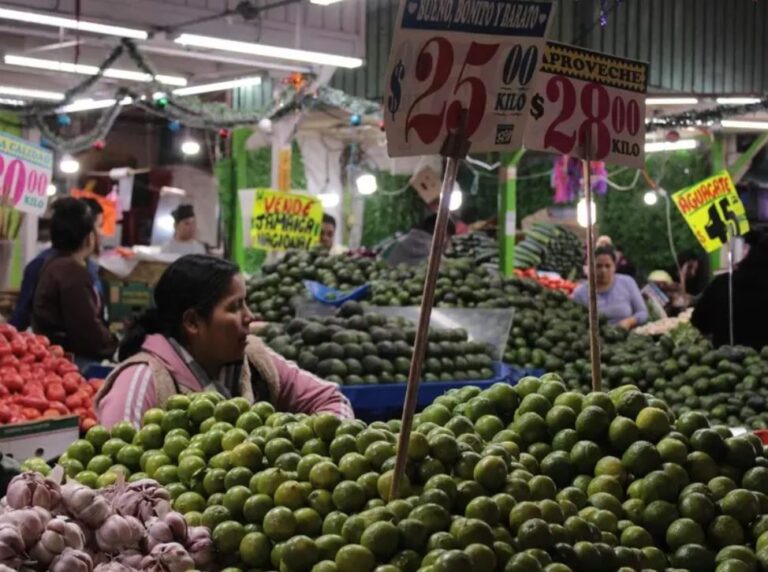 Inflación en México repunta a 3.76% pero sigue bajo control según Banxico