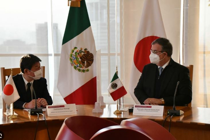 Viajó a Japón Marcelo Ebrard para reunirse con representantes