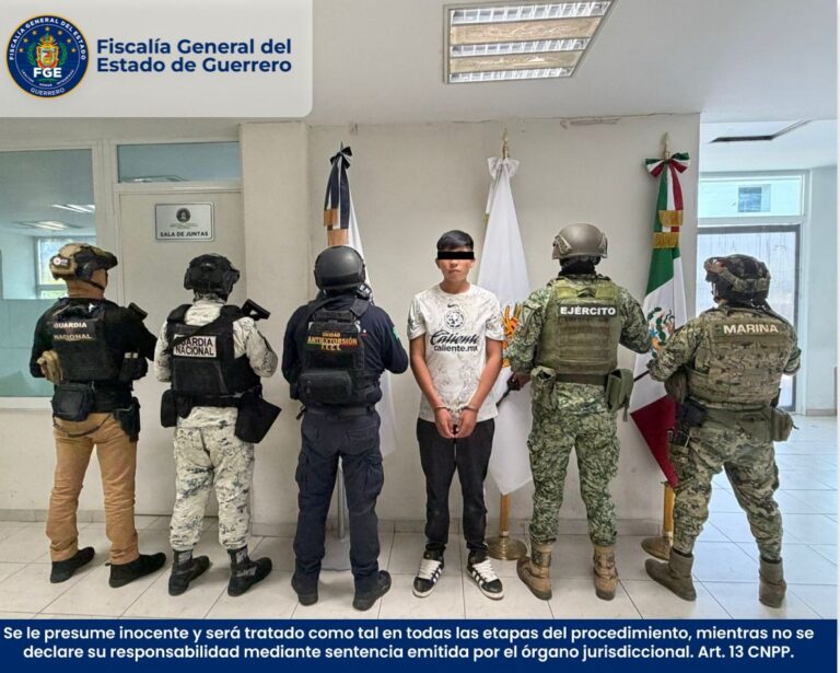 FGEGuerrero detiene en flagrancia a un hombre por el delito de extorsión en Acapulco