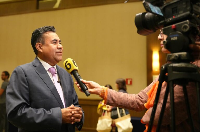 Consolida Abelina López Rodríguez nuevas rutas aéreas para Acapulco