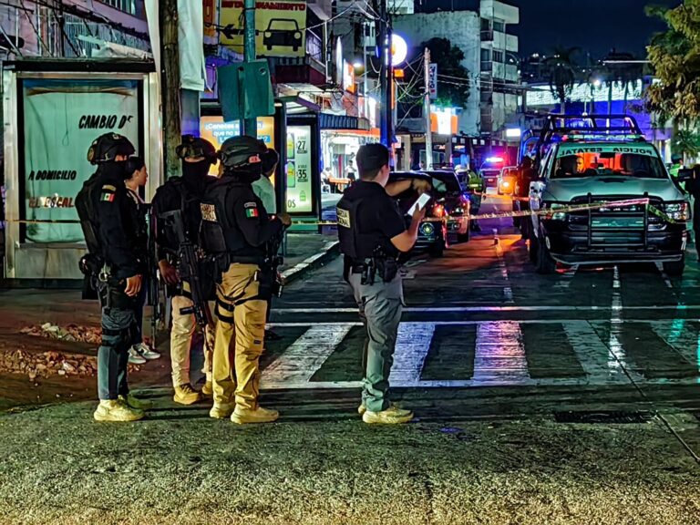 Acribillan a transportista de camiones urbanos en la Costera