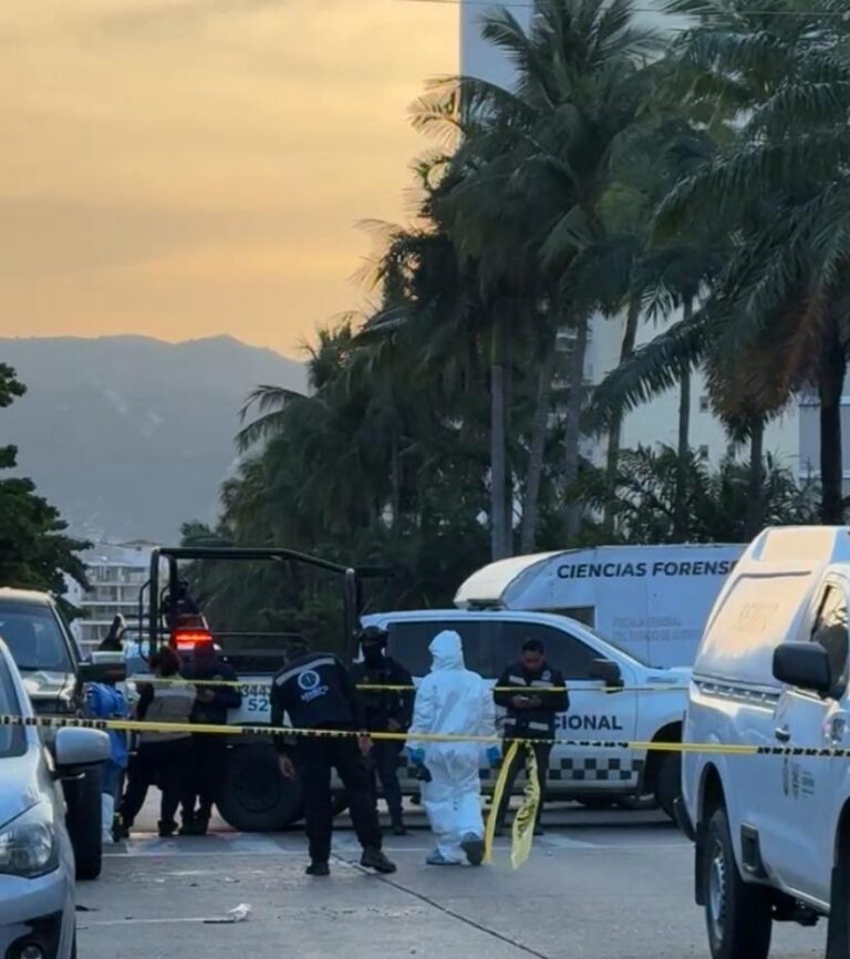 Asesinan a balazos a una persona en la Costera Miguel Alemán