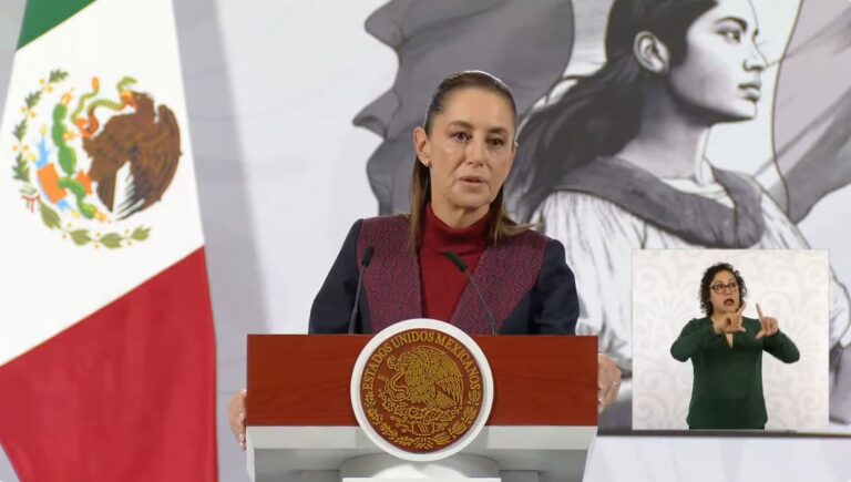 Gobierno propone realizar la revocación de mandato en 2027 junto con elecciones intermedias