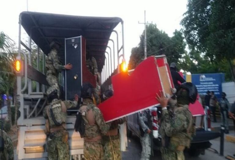 Marina durante Coordinación Interinstitucional asegura 106 máquinas tragamonedas en Acapulco