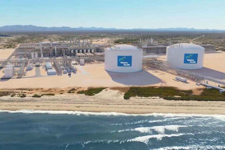 Sheinbaum insiste en defender Saguaro