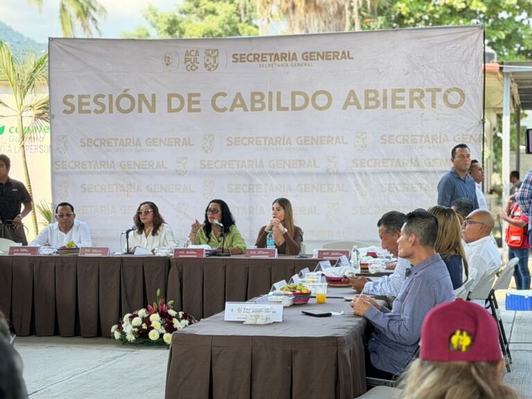 Escucha Abelina López inquietudes ciudadanas en sesión de Cabildo Abierto