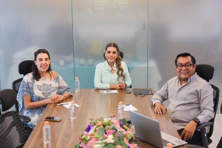 La gobernadora Evelyn Salgado recibió a la titular de Turismo Federal, Josefina Rodríguez en Acapulco