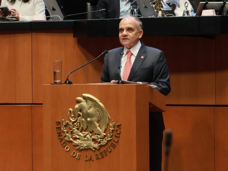 Gustavo Alarcón ha sabido coordinarse con autoridades, para que la Feria y el Paseo del Pendón se lleven a cabo en Chilpancingo: Manuel Añorve