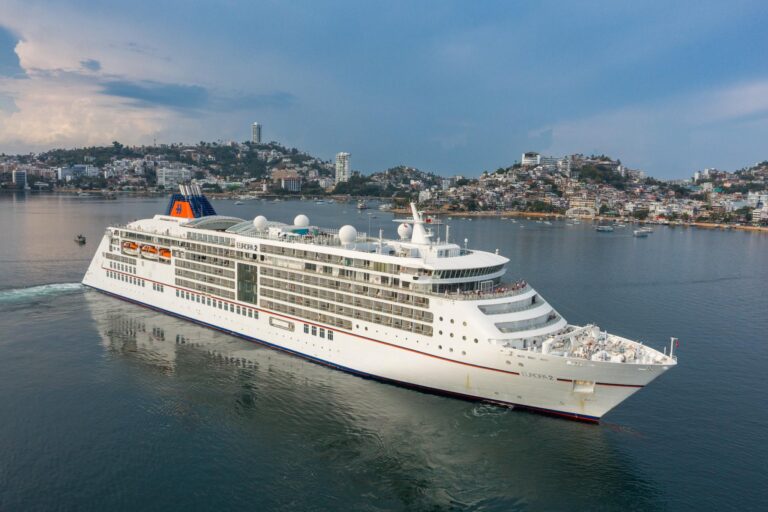 En Acapulco el MS Europa 2 inaugura la temporada de cruceros 2026