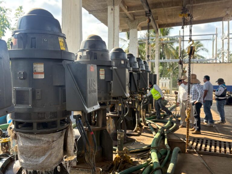Reactiva Capama tandeo de agua potable en colonias de Acapulco
