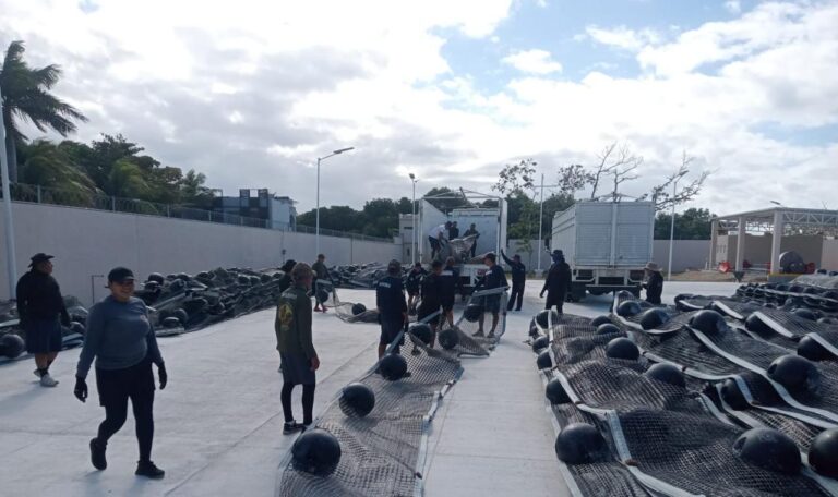 Semar y gobierno de Quintana Roo implementan acciones para mantener playas libres de sargazo