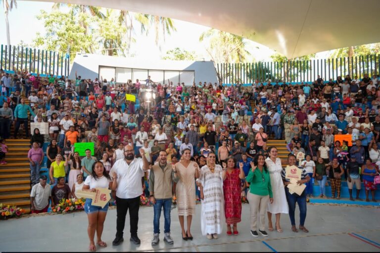 Reconoce Gobierno Estatal a Abelina López por impulsar desarrollo social y calidad de vida