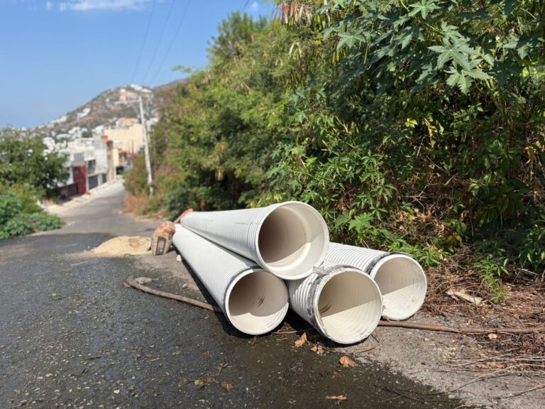 Rehabilita Capama colectores sanitarios en colonias de Acapulco