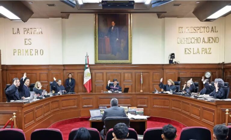 compra nueva Corte 9 camionetas blindadas tipo Jeep; defiende gasto por seguridad de ministros