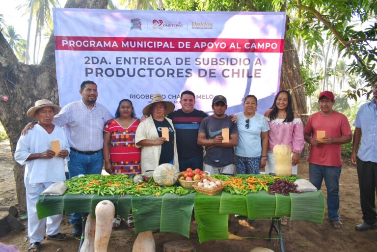 Rigoberto Chacón impulsa a los Chileros para fortalecer la capacidad económica de los campesinos