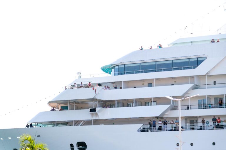 Arriba a Acapulco el MS AMADEA, quinto crucero del año