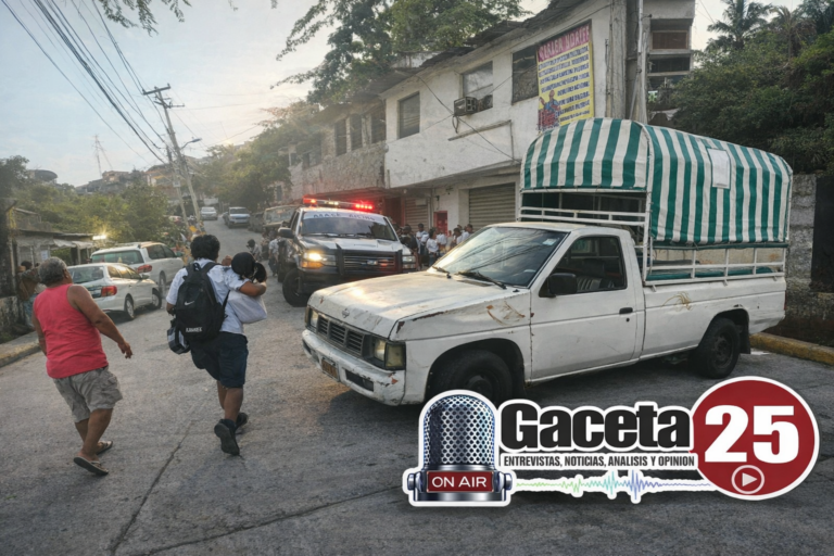 Balacera frente al Cobach plantel 02 deja un chofer muerto y dos estudiantes heridas