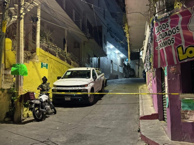 Dejan dos mujeres asesinadas en la cajuela de un auto